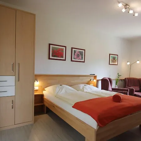 F-1011 Haus 29a Ferienwohnung Nr 01 Apartment Lobbe
